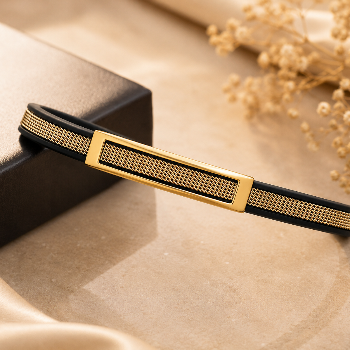 Men’s Black & Gold Mesh Bracelet | Stylish Fashion Wristband