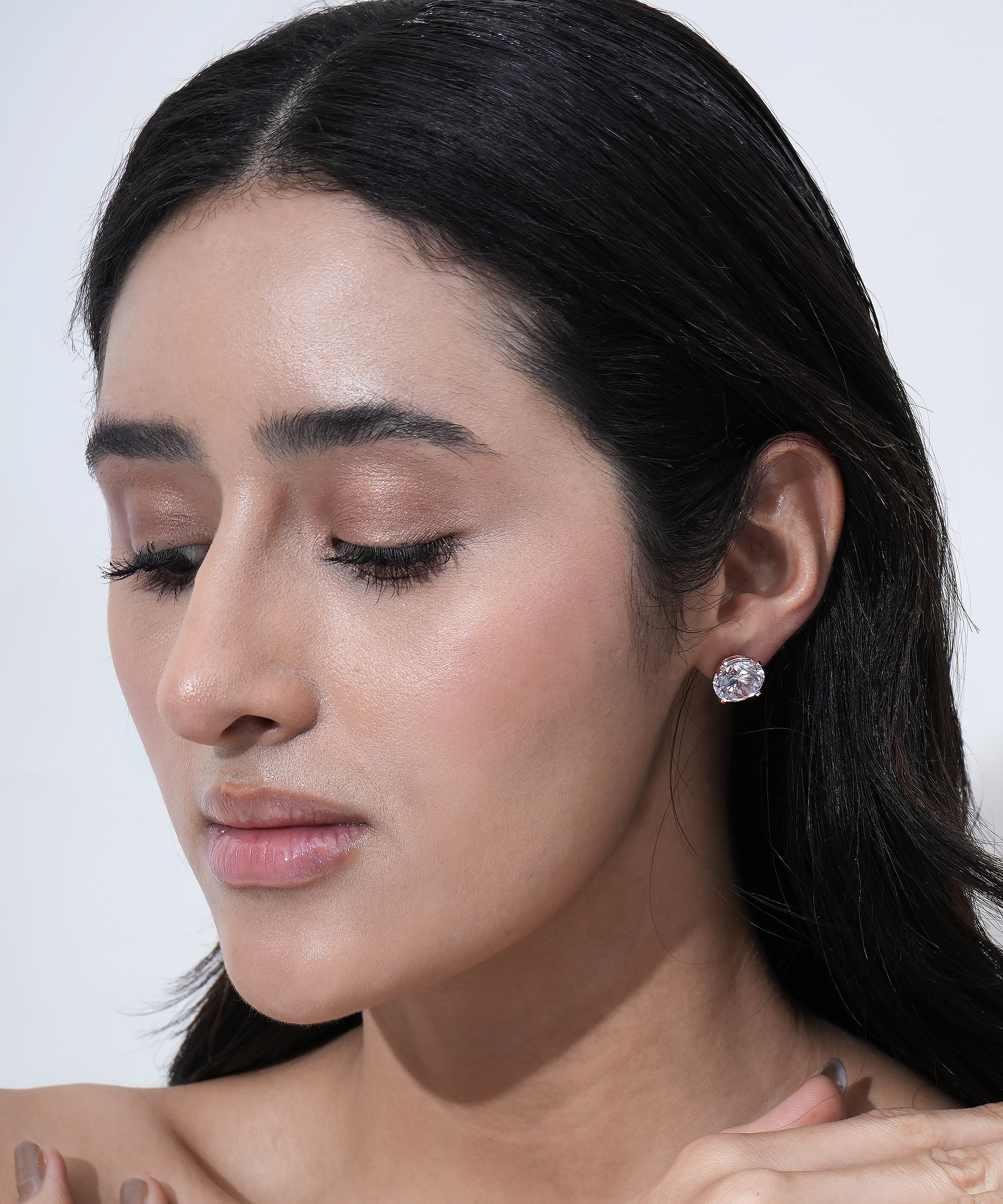 Unisex Diamond Golden Stud Earrings Round Cut | Daily Wear