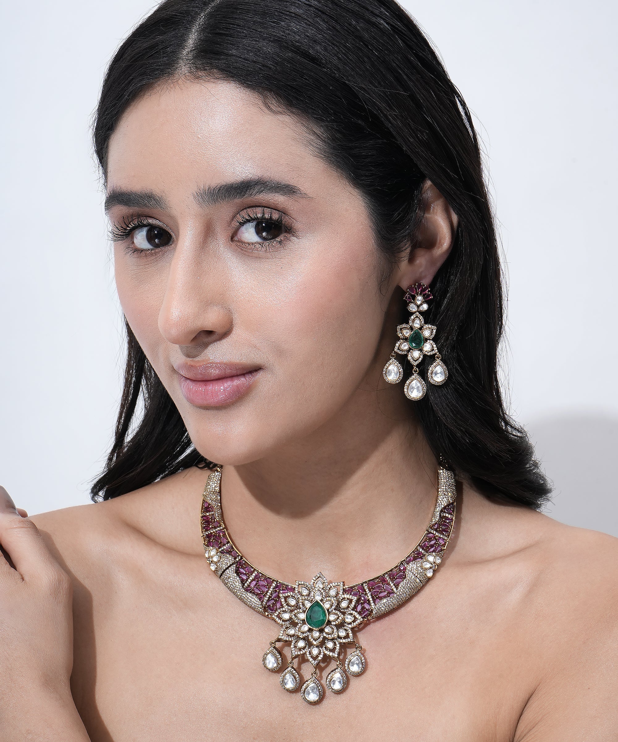 Bridal choker necklace with ruby stones and green centerpiece