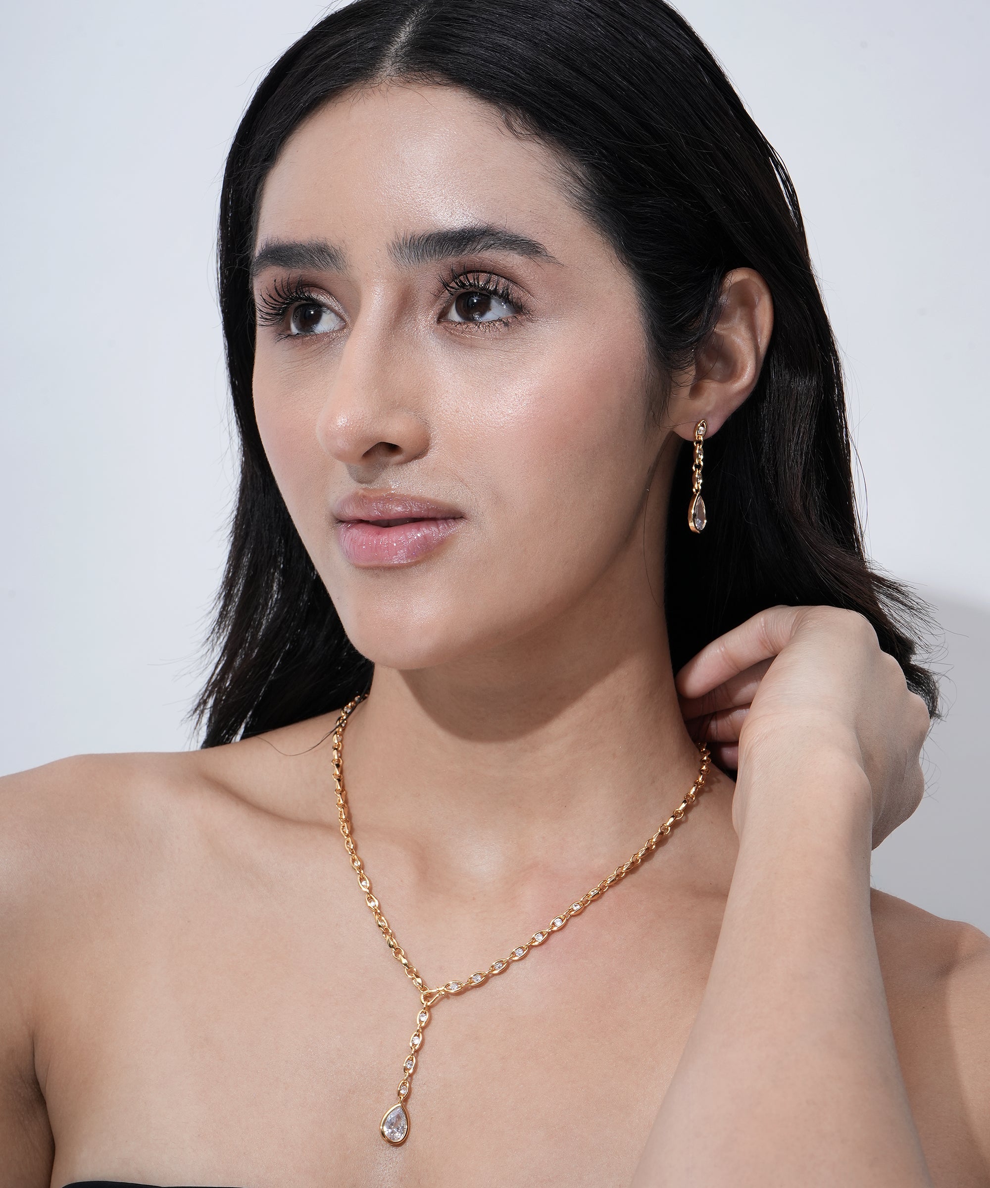 Women's gold-tone party wear necklace set with drop pendant