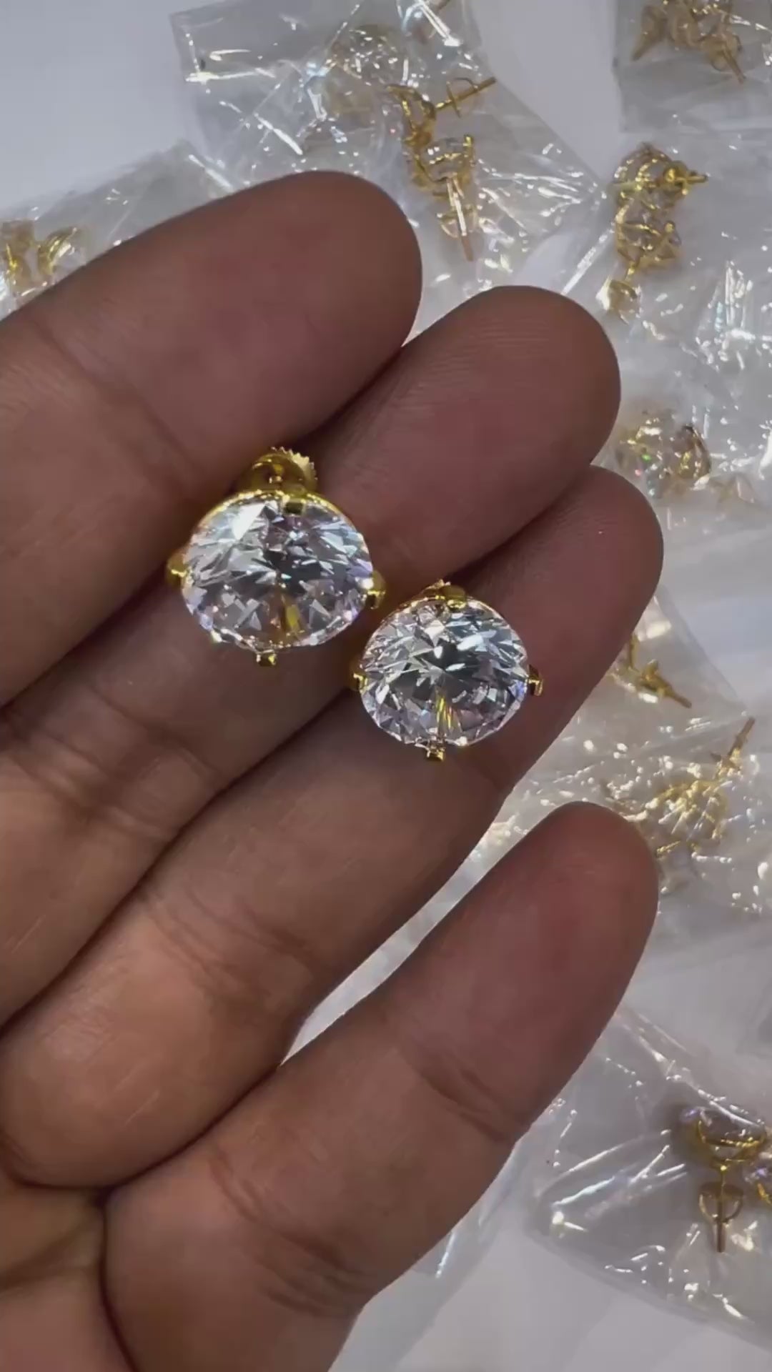 Unisex Diamond Golden Stud Earrings Round Cut | Daily Wear