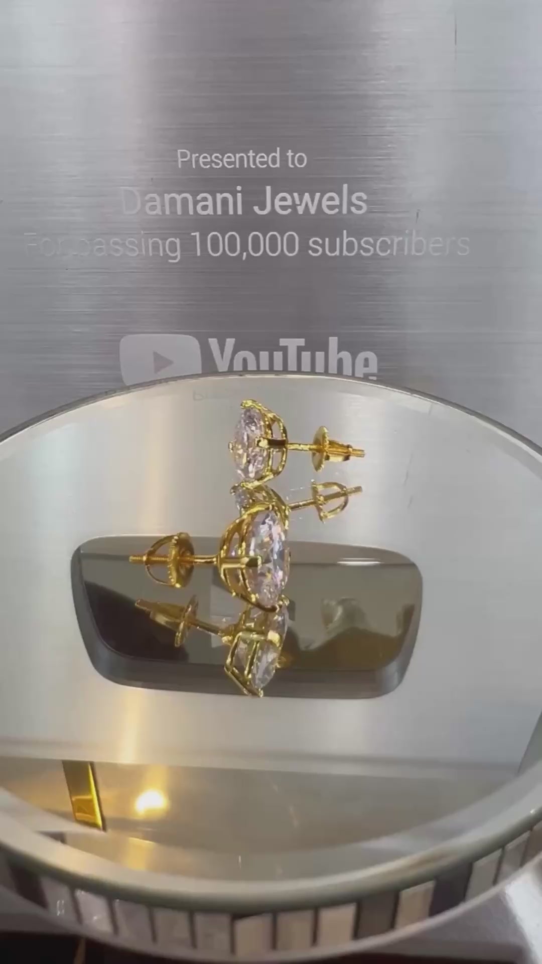 Unisex Diamond Golden Stud Earrings Round Cut | Daily Wear
